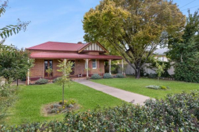 Heritage Carinya Cottage with Spacious Yard & BBQ